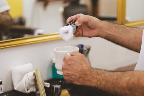 Finding the Ideal Salon Mirror to Elevate Your Space