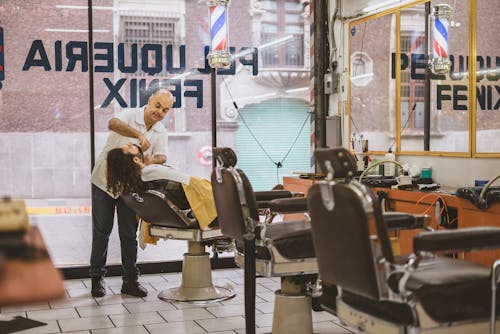 The Definitive Handbook for Organizing Barber Supplies