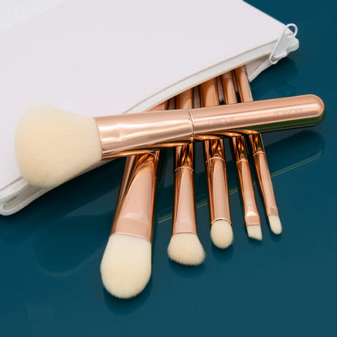 BEAUTY TREATS 7 PIECE BRUSH SET IN POUCH - ROSE GOLD