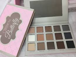 BEAUTY CREATIONS Butterfly Eyeshadow Palette