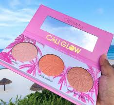 BEAUTY CREATIONS Cali Set Eyeshadow Palette